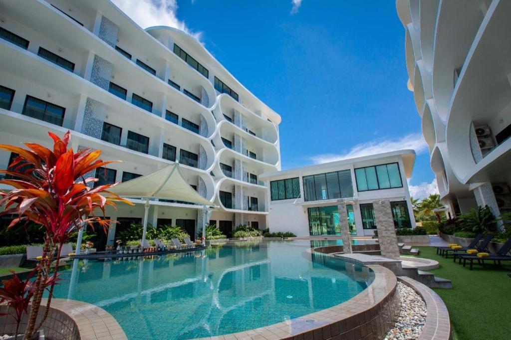 Utopia Naiharn Nai Harn Exterior foto