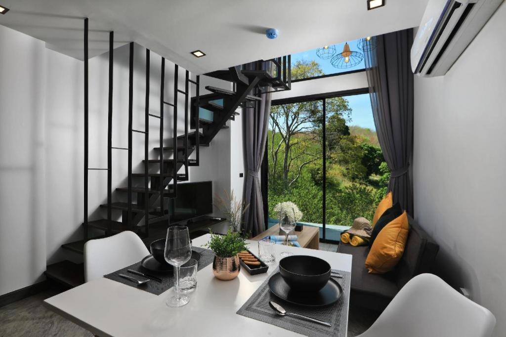 Utopia Naiharn Nai Harn Exterior foto